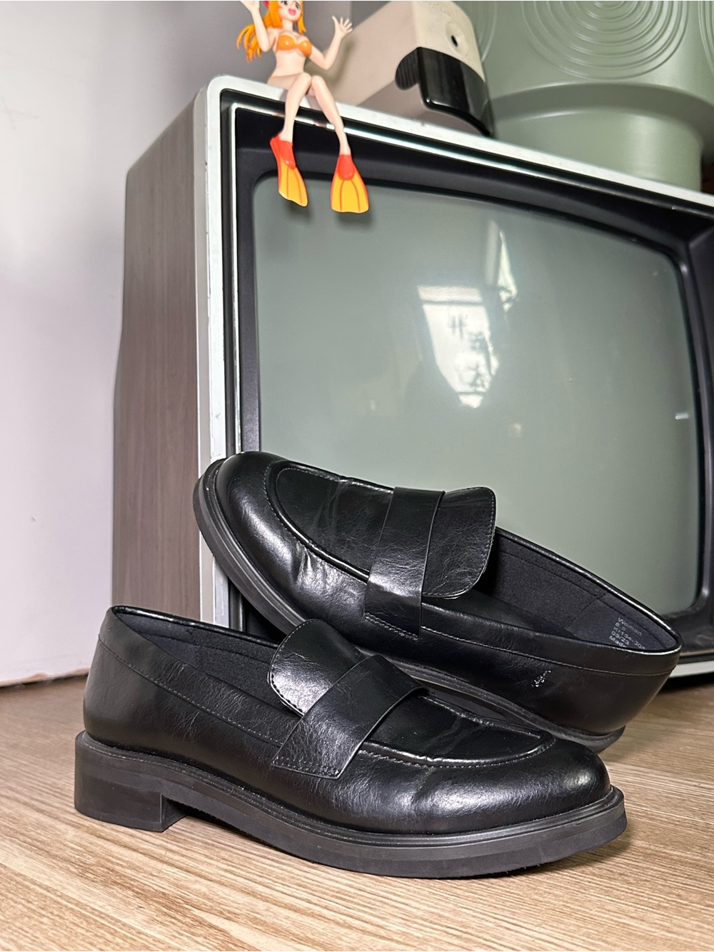 Abercrombie & Fitch Black Loafers